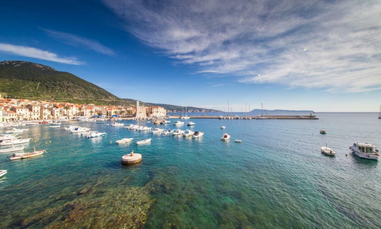 Villa Martina Komiža Exteriör bild