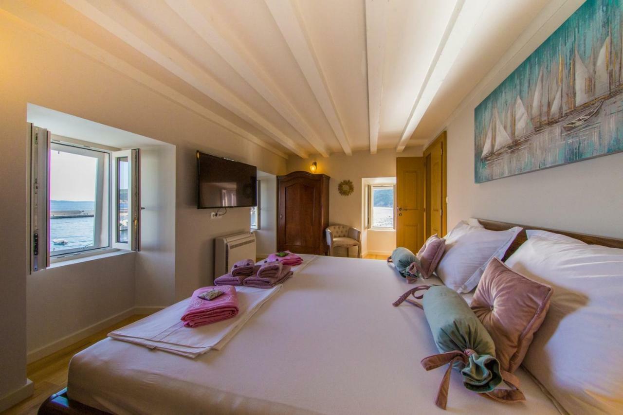 Villa Martina Komiža Exteriör bild